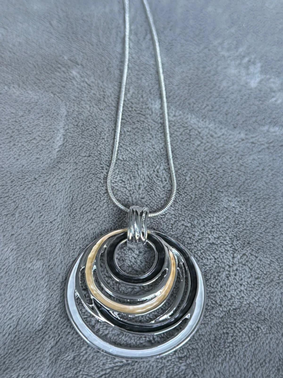 Black white vintage bohemian colour round circle pendant chic necklace gift