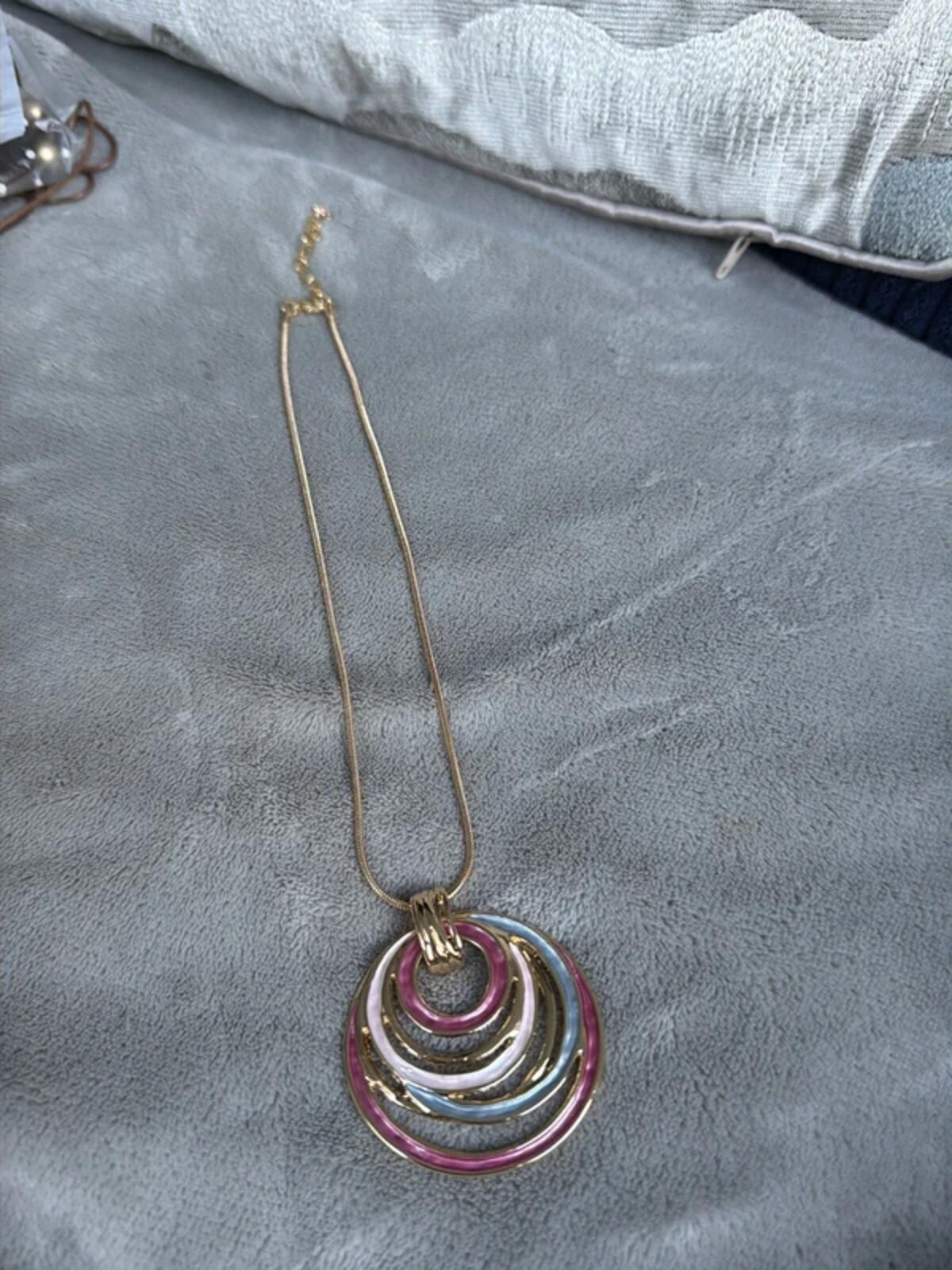 Rose pink gold y2k vintage bohemian colour round circle pendant chic necklace gift gorgeous