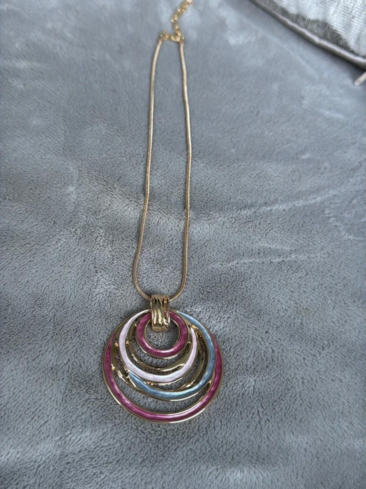 Rose pink gold y2k vintage bohemian colour round circle pendant chic necklace gift gorgeous