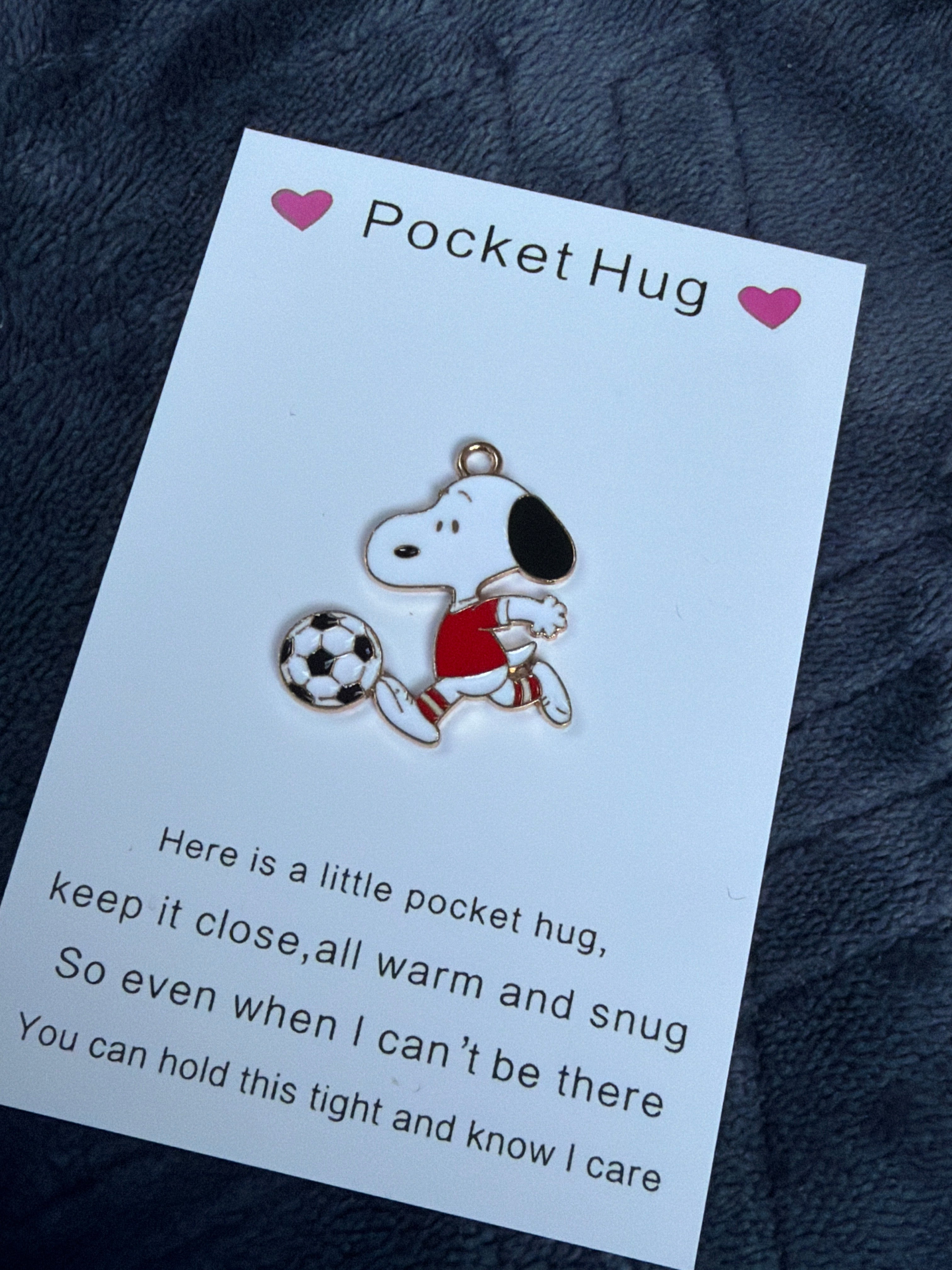 Cute snoopy playing football charm pendant keyring attachment gift pocket hug card insert friendship (Copy)
