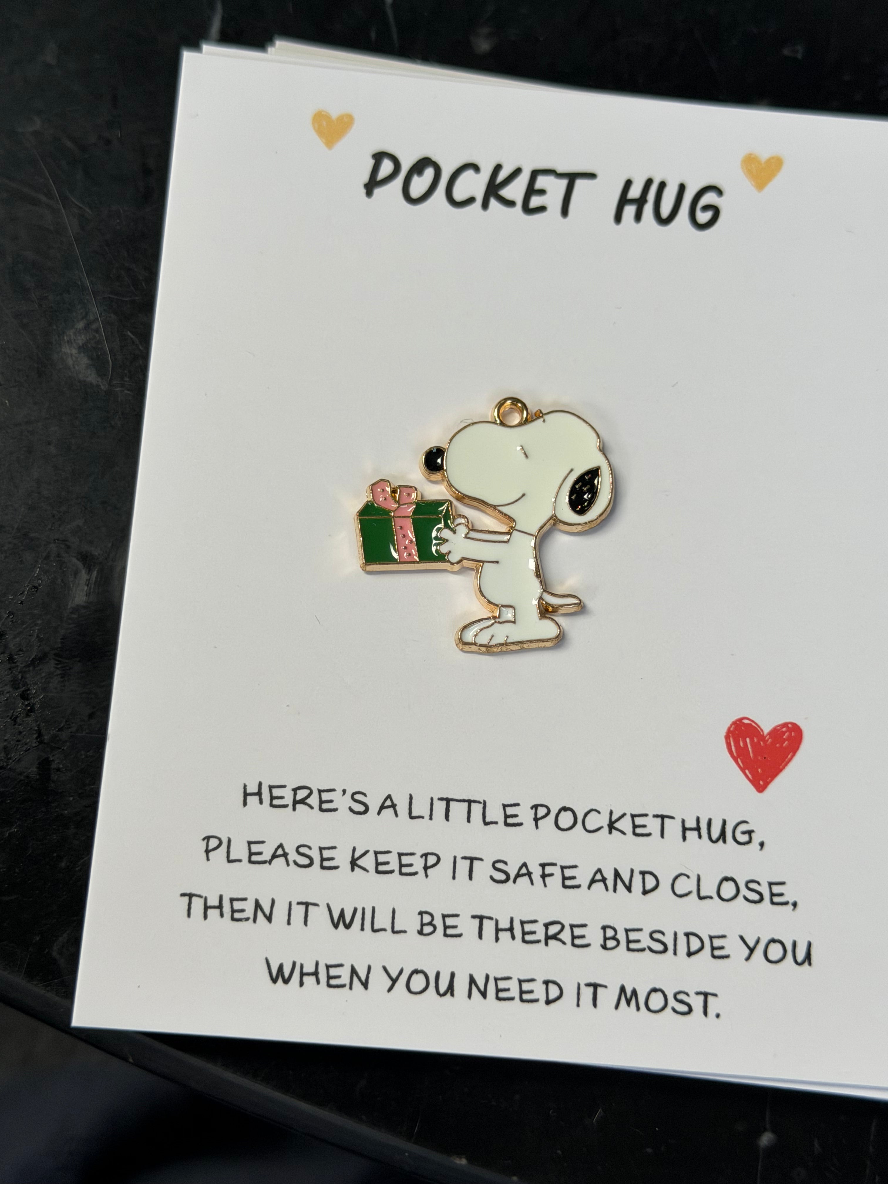 snoopy giving gift present  charm pendant keyring attachment gift pocket hug card insert friendship