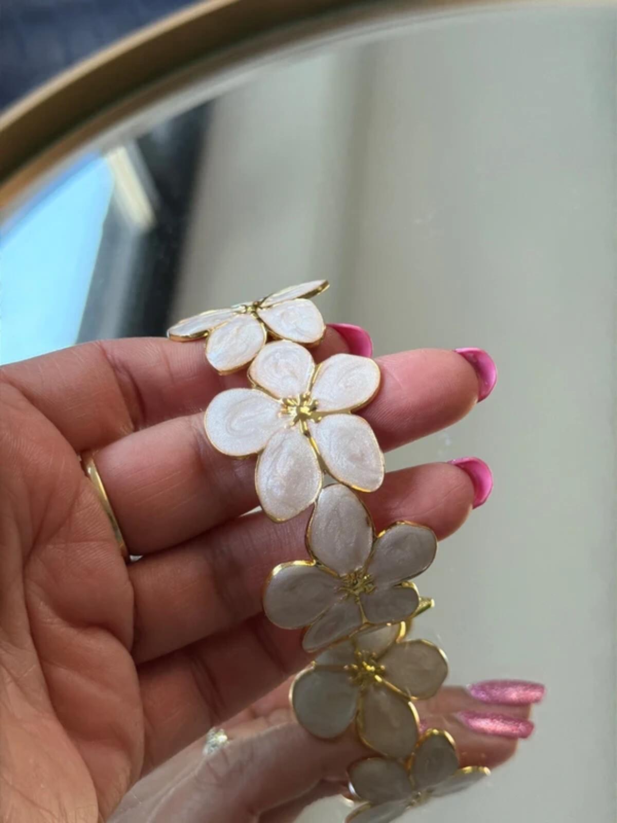 White and gold flower summer jewellery cuff bracelet bangle party wear holiday wedding
